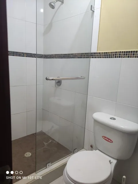 Vende Departamento de 3 Dorm. por Estrenar, Amoblado, en Crucita, Manabí — imagen 3