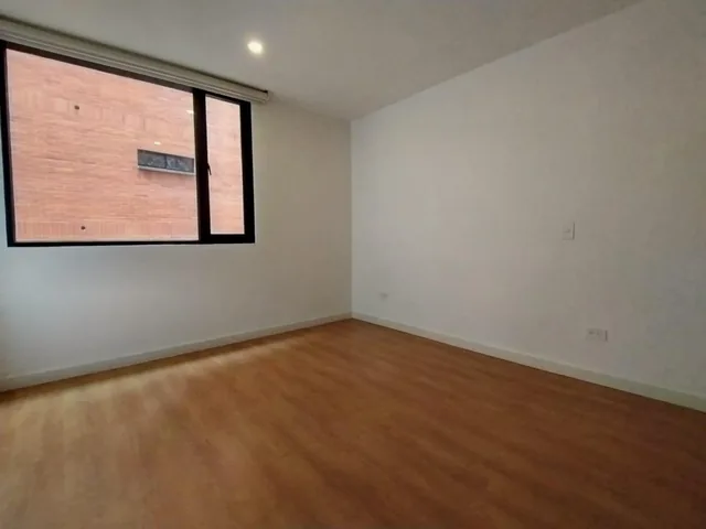 Jv Sector Av Bossano, Departamento en Venta 2d, 100 m con Balcón — imagen 3