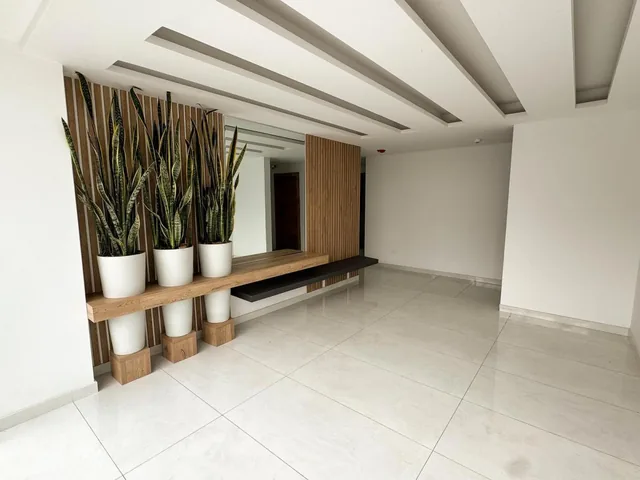 Venta Hermoso Departamento Tres Dorm. con Patio (Granda Centeno) — imagen 4