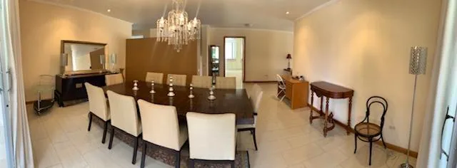 Residencia Exclusiva en Urbanizacion Privada Sector Colegio Menor, en Venta — imagen 5