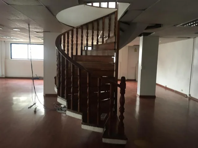 Vendo Casa Batan 1500 m Terreno 1900 de Construcción 1*520.000 Dólares Mm — imagen 4