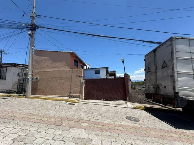 Venta Casa Rentera Seis Departamentos y Suites Campestres Pifo Independientes — imagen 2