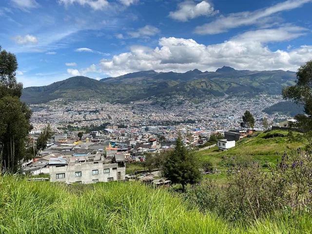 Sur de Quito, Ferroviaria Alta, en Venta Terreno 10.000 m² Para Proyecto Inmobiliario — imagen 2