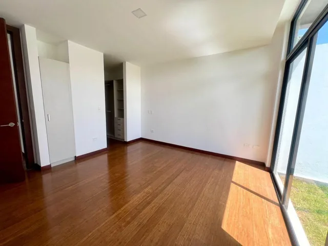 Mv - Sector San Juan Bajo de Cumbaya, en Venta Dpto a Estrenar 3d 129 m² — imagen 4