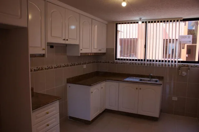 Departamento - Venta - Renta - Norte de Quito - San Isidro del Inca — imagen 2