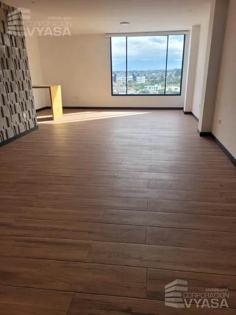 Tumbaco, Dentro de Conjunto Dúplex de 250 m² en Venta de 3 Dorm. — imagen 5