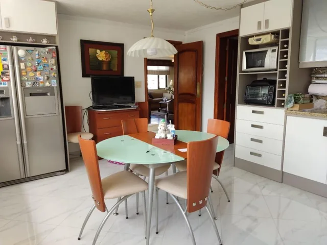 C/ Quito Tenis, Penthouse Amoblado de 305 m² en Venta, 3 Parqueaderos — imagen 4