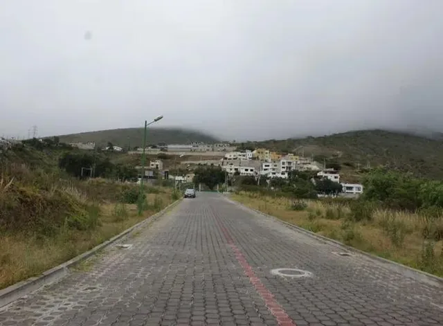 Venta - Terreno - Pomasqui - Norte - Quito — imagen 2