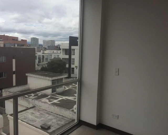 Quito Departamento de Venta Sector Quito Tenis por Estrenar — imagen 2