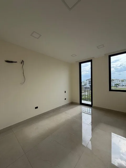 Oportunidad Única en Aires Norte, de Estreno Casa de 4 Dorm., Guayas — imagen 3