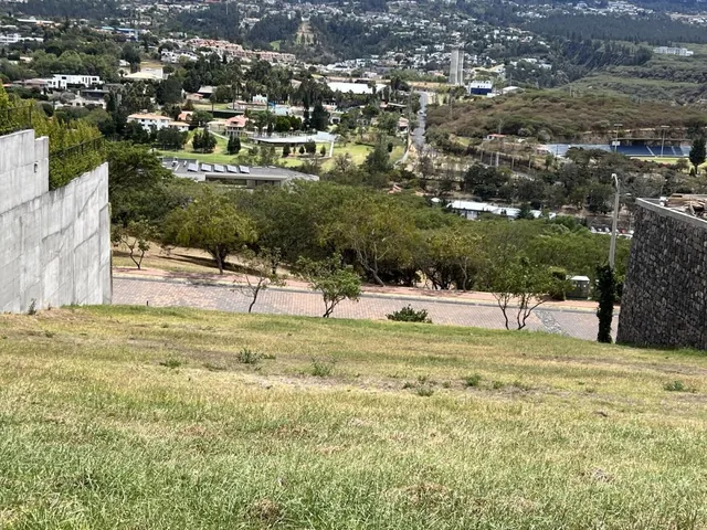 Venta Terreno en Cumbaya en Urbanización Exclusiva — imagen 2