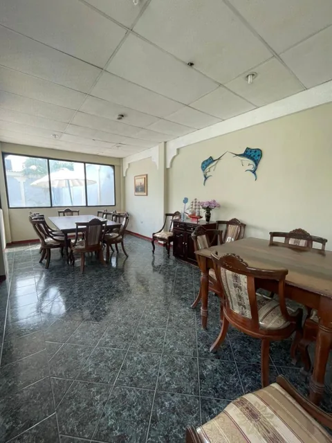 Oportunidad de Inversion en Santa Elena - Vendo Propiedad de 1000 m² — imagen 2
