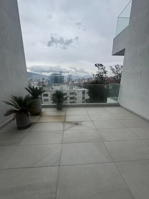 Venta Departamento Sector Gonzalez Suarez — imagen 4
