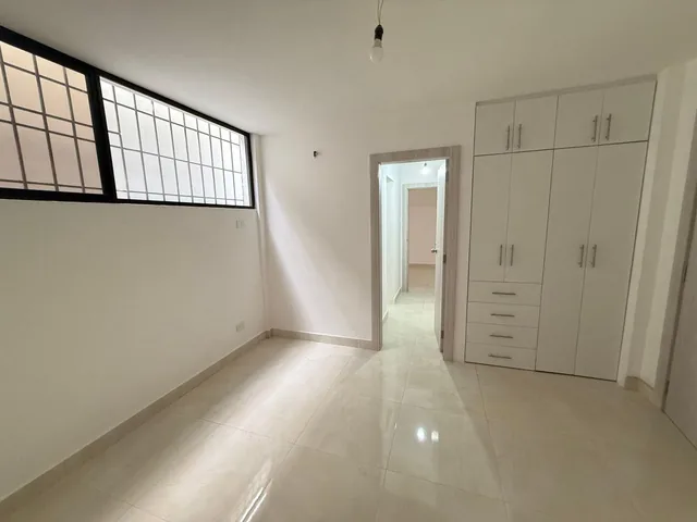 Vendo Departamento Planta Baja en Los Ceibos, Guayas — imagen 2