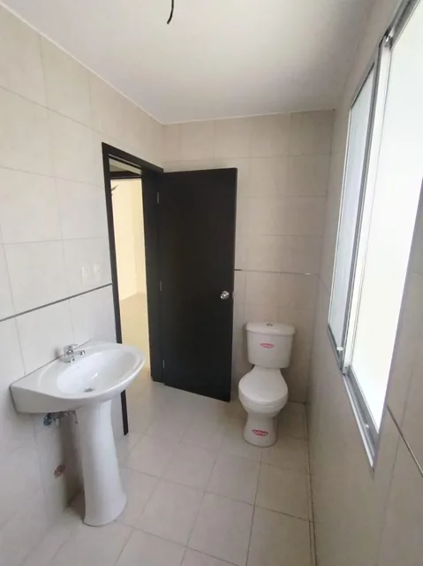 Vendo Casa en Urb. Arboletta, Via Salitre. Guayas — imagen 3
