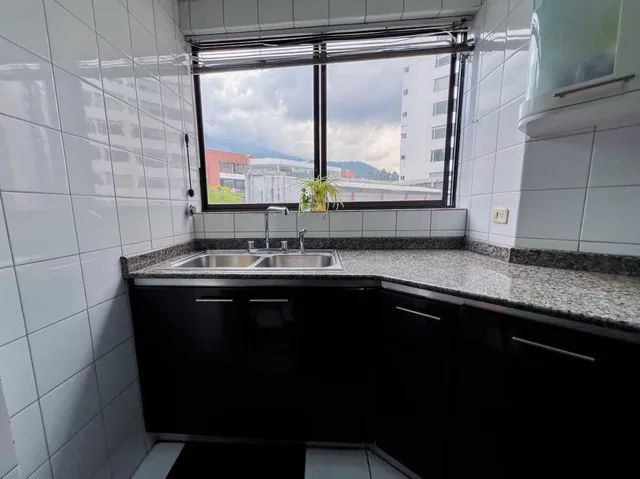 Departamento en Venta, 2 Habitaciones, Ubicación Excelente — imagen 3