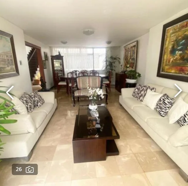 Casa en Venta de 5 Habitaciones en Los Ceibos - N. Dorado, Guayas — imagen 2