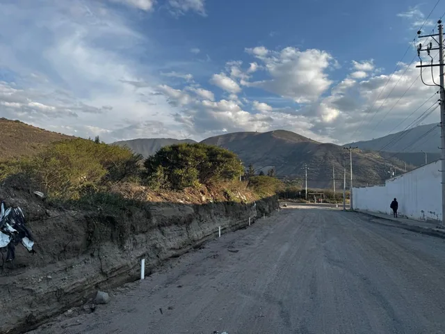 Vendo Terreno Industrial Sector Calacali 2 Hectáreas Sobre La Vía, Remate — imagen 2