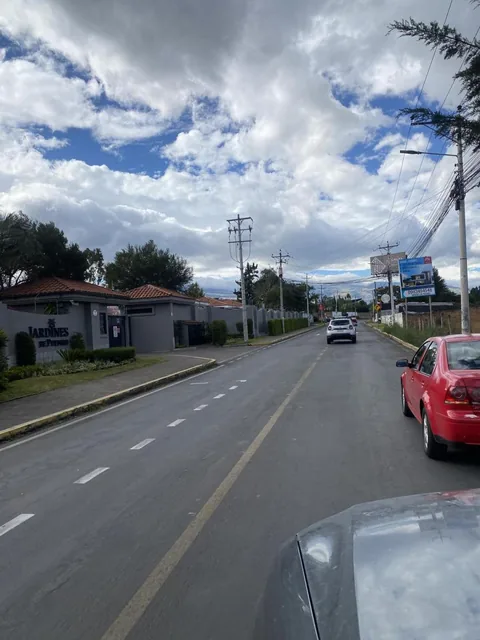 Terreno de Venta en Puembo Frente Al Juan Valdez. Lindo Terreno, Vista, Amplia Plusvalía — imagen 2