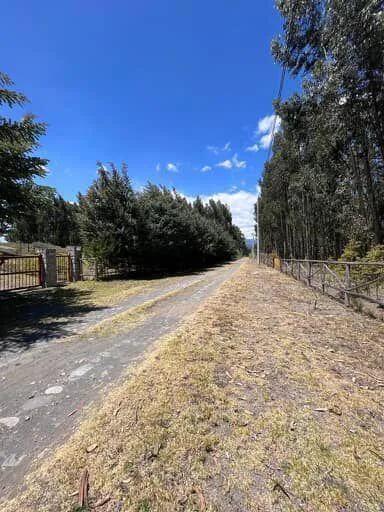 Terreno de Venta Ubicado Dentro de Urbanización en Laso, Cotopaxi — imagen 3