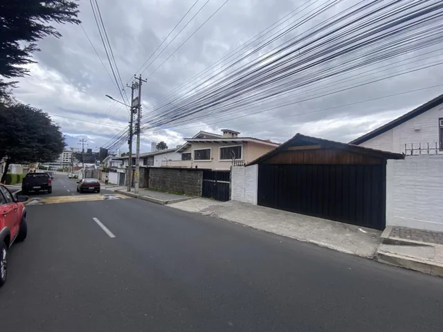 Terreno de Venta en El Quito Tenis, Calle Azcunaga y Brasil. Constructores¡ — imagen 5