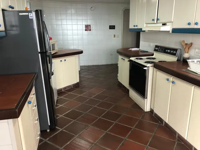 Vendo Departamento Al Pie del Mar en Chipipe Ecuador — imagen 5