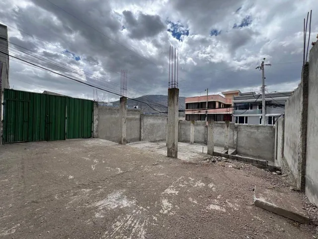 Terreno con Construcción en Venta en Carcelén Bajo — imagen 2
