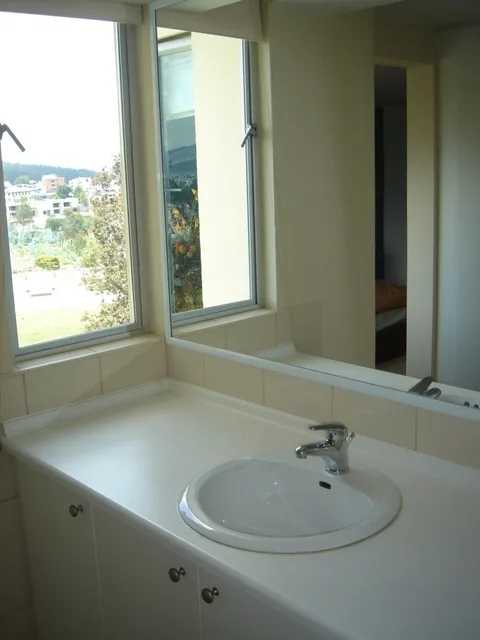 Venta de Apartamento en Monteserrin Cerca del Colegio Liceo Internacional. Provincia de Pichincha — imagen 5