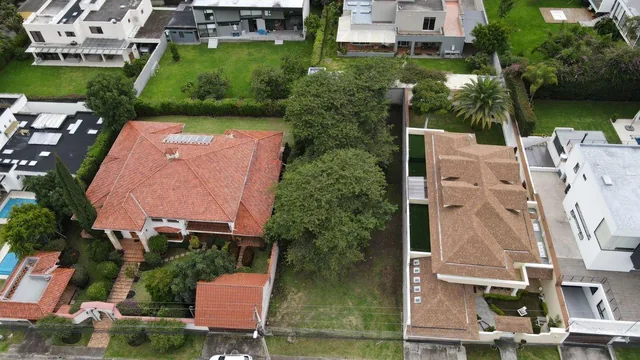 Terreno de 504 m² en Venta en Cumbayá - Urbanización Pillagua — imagen 2