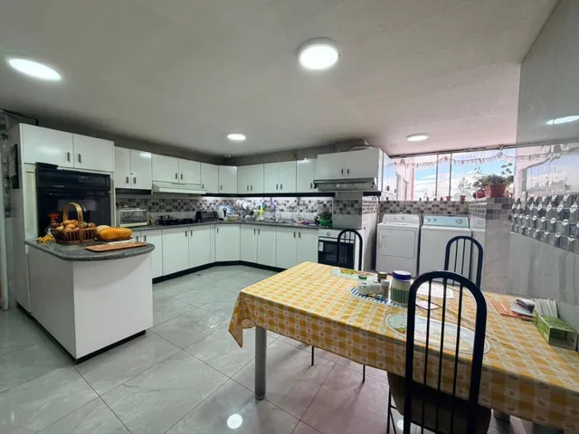 En Venta Amplio Departamento con Hermosa Vista Sector El Bosque — imagen 2