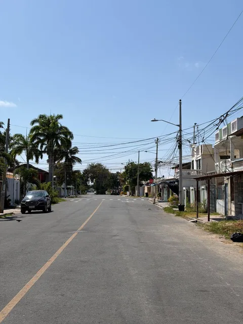 Vendo Solar de 300 m² en Salinas Carbo Viteri — imagen 2