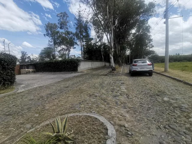 En Venta Lotes de 2500 m² Dentro de Urbanización en Tumbaco Las Peñas — imagen 2