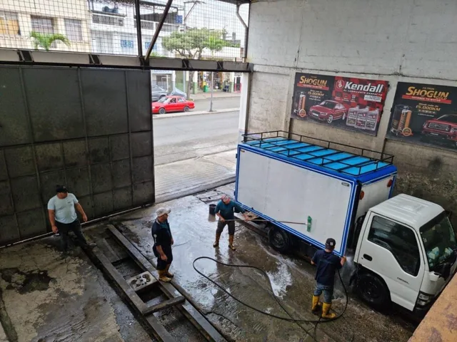 Galpon de Lubricadora de Carros en Gomez Rendon y La 24 Esquina, Guayas — imagen 5