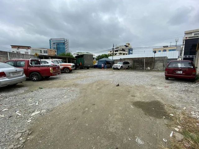 Se Vende Terreno en Esquinero en Cdla. Guayaquil, Guayas — imagen 2