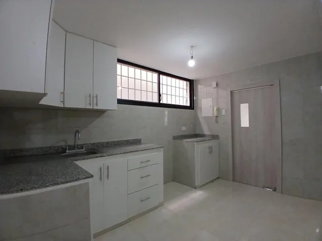 Se Vende Departamento Pb Remodelado Sector Los Ceibos, Guayas — imagen 5
