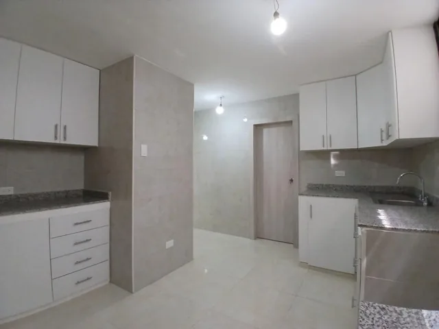 Se Vende Departamento Pb Remodelado Sector Los Ceibos, Guayas — imagen 4
