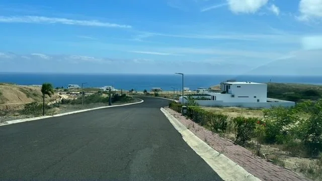 Lote de Terreno en Venta en La Urbanizacion Playa Alta, Manabí — imagen 3