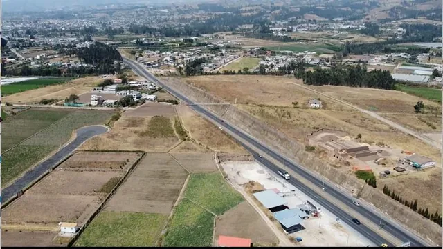 Para Inversionista Tengo en Venta 4.9 Hectáreas - Sector Tababela - Vergel Bajo — imagen 2