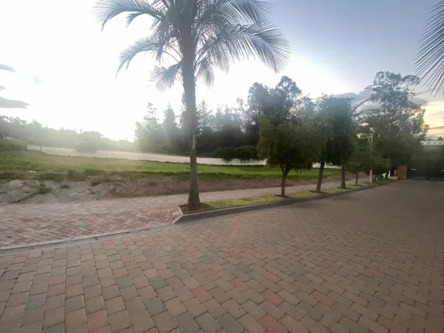Exclusivo Terreno de Venta Ubicado Dentro de Urbanización Consolidada en La Cerámica — imagen 2