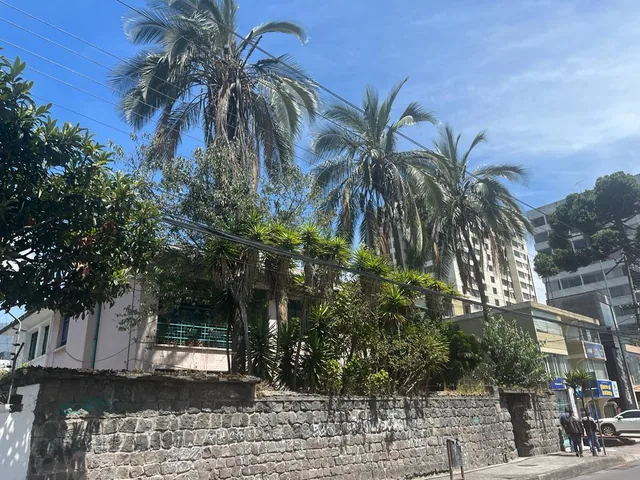 Terreno de Venta en La 6 de Diciembre, 1111 m² Casa de 1587 m² de Construcción, Sector Multicentro — imagen 4