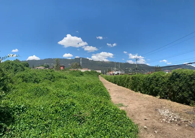 Venta de Terreno Ideal Inersionistas Cosntructores Cumbaya — imagen 4