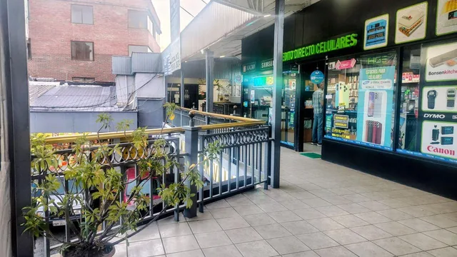 Locales Comerciales de Venta, Plaz París, El Triángulo, Valle Los Chillos, Canton Rumiñahui — imagen 5