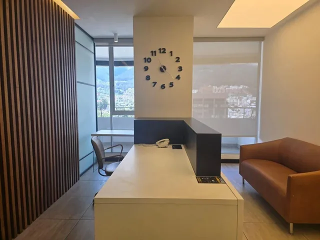 Rento o Vendo Exelente Oficina en Edificio Corporativo Metropolitan — imagen 5