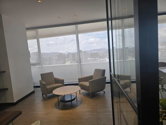 Rento o Vendo Exelente Oficina en Edificio Corporativo Metropolitan — imagen 4
