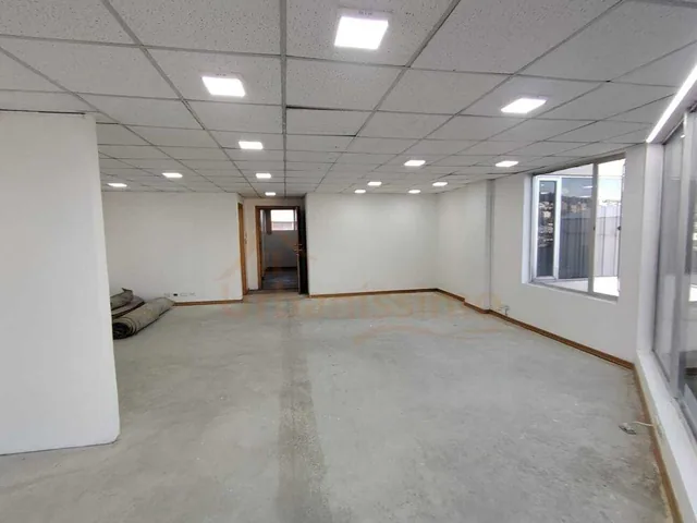 Hm/ Megamaxi! Oficina en Renta Usd 550 y Venta en Usd 149.900 de 60 m² — imagen 4