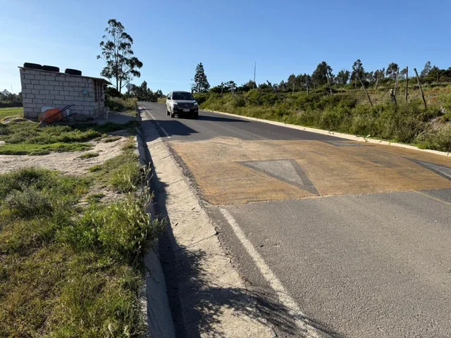 En Venta Terreno 5.200 m², Parroquia Tocachi — imagen 4