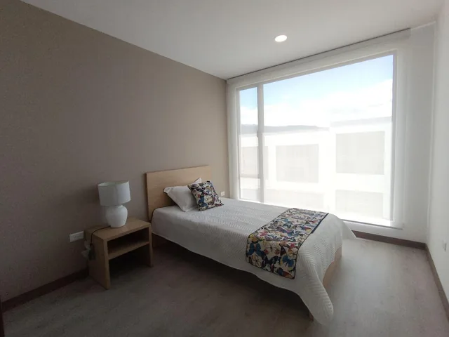 Casa de 3 Dorm. con Jardín Privado en Terralta, Tumbaco – Alta Gama — imagen 4