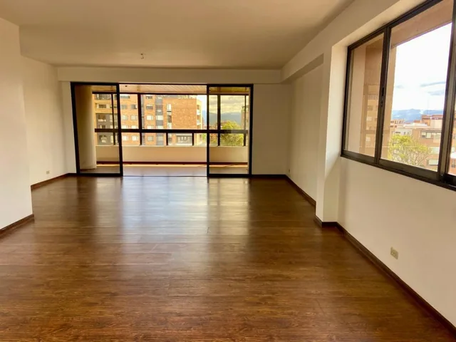 Penhouse Duplex, con Terraza. Ordonez Lasso, Azuay — imagen 5