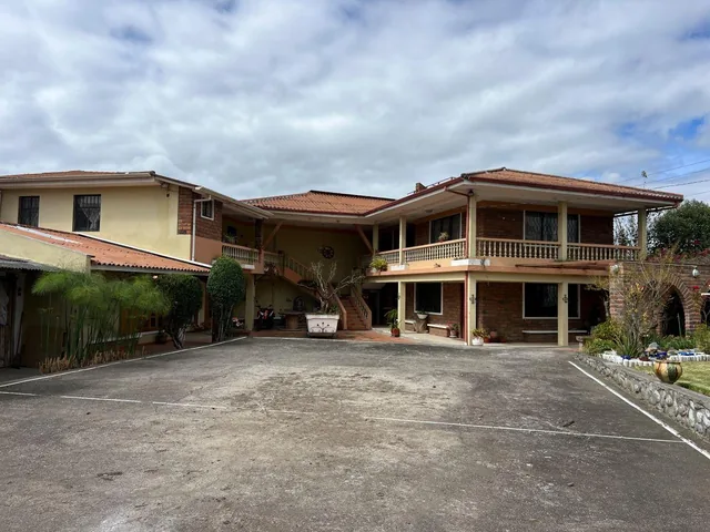 Propiedad Comercial en Venta en Ricaurte, Cuenca, Azuay — imagen 4