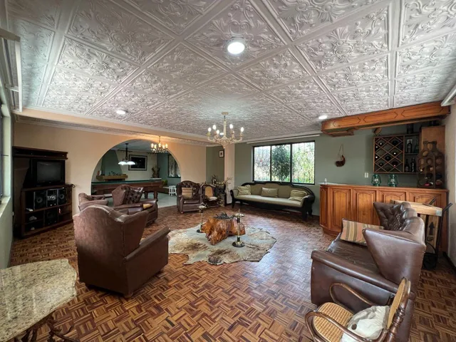 Propiedad Comercial en Venta en Ricaurte, Cuenca, Azuay — imagen 2